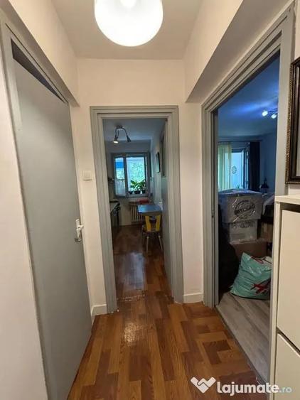 Apartament cu 2 camere semidecomandat în Crângași