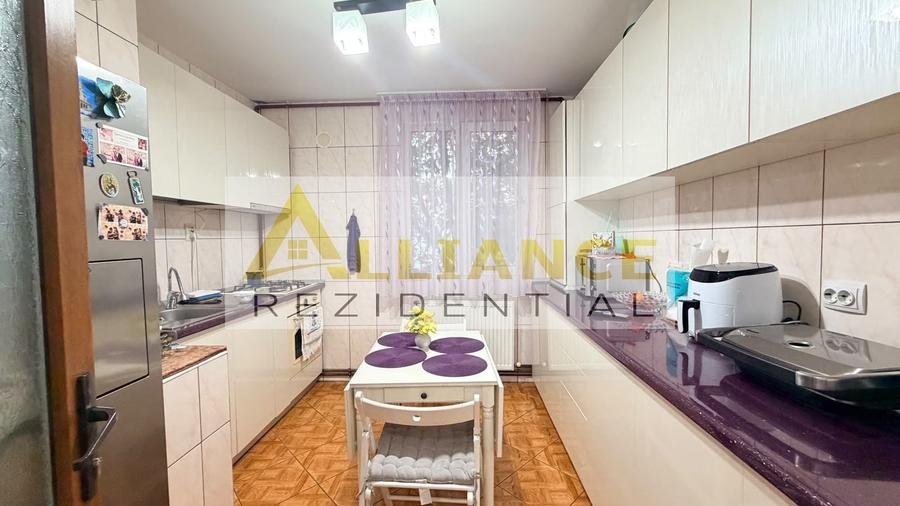 APARTAMENT 3 CAMERE DECOMANDAT | 66,49 MP | CENTRALA PROPRIE | 2 LOCUR - 6