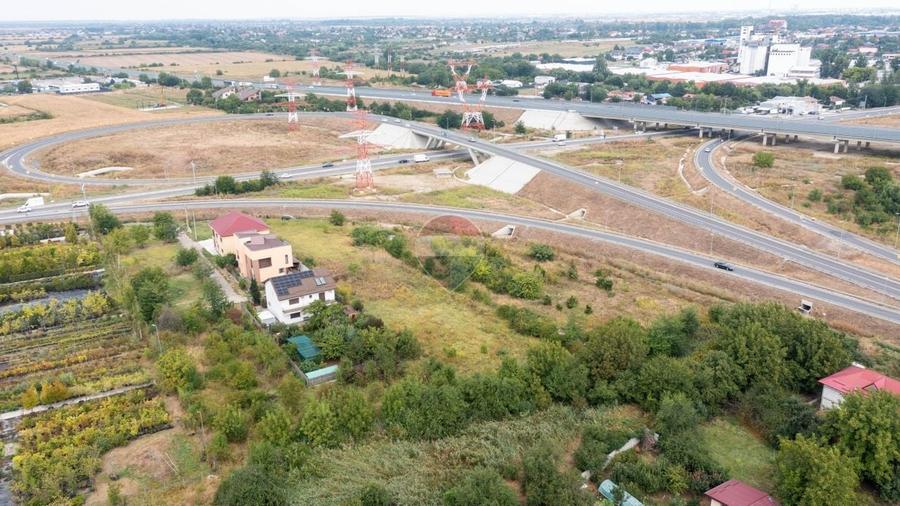 Teren Construcții intravilan de 4765 mp, în Nord