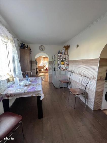 Casă cu 4 camere în Banu