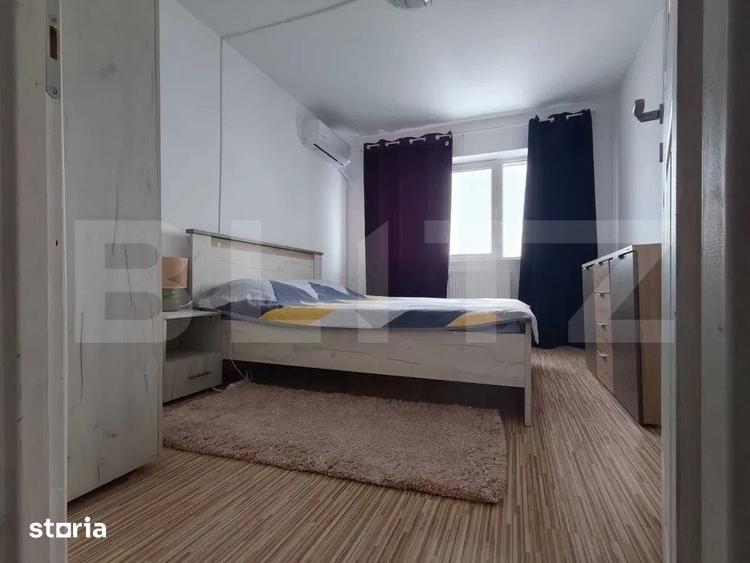 Apartament cu 3 camere decomandat în Micro 6