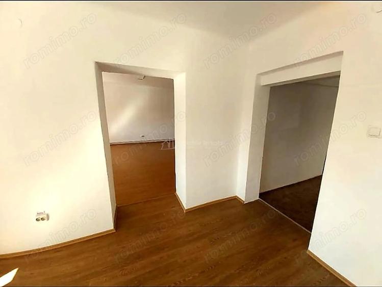 Spațiu comercial, de 70 mp, în Central