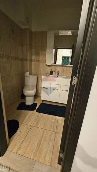 Apartament cu 2 camere decomandat, mobilat în Calea Romanului
