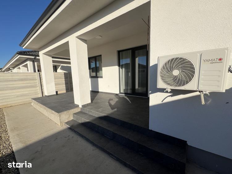 Casă cu 4 camere cu Teren 296 Mp în Oșorhei