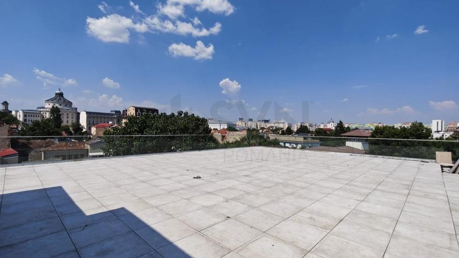 Apartament cu 5 camere decomandat în Parcul Carol