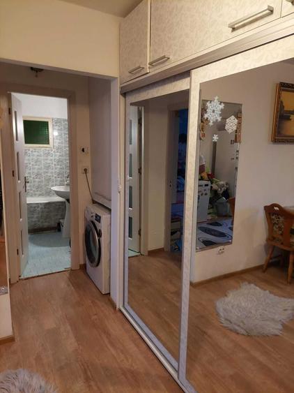 Apartament cu 2 camere decomandat în Lăpuș Argeș