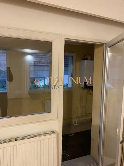 Apartament cu 2 camere decomandat în Bucovina