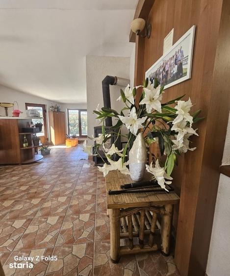 Casă cu 4 camere cu Teren 700 Mp în Cihei