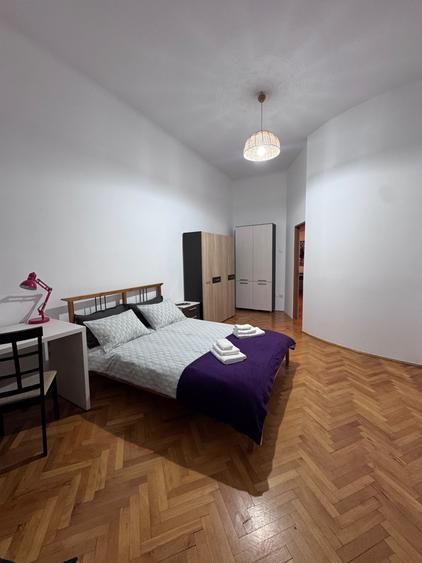Apartament cu 3 camere semidecomandat în Ultracentral