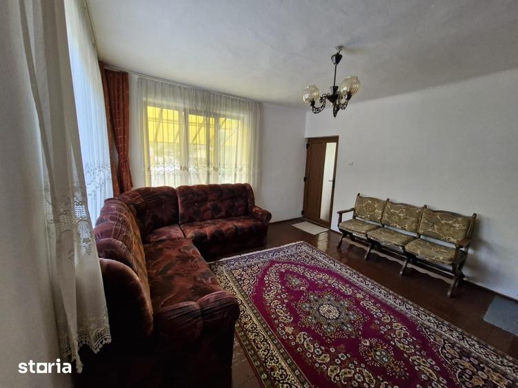 Casă cu 4 camere cu Teren 1280 Mp în Mănăstireni