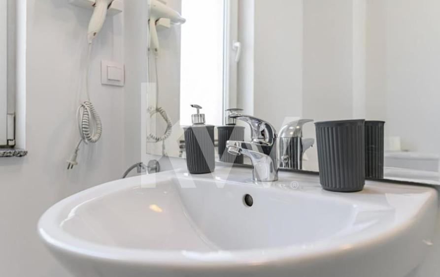 Apartament 2 camere, mobilat și utilat, etaj 1, strada De Mijloc - 13