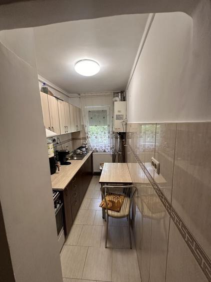 Apartament cu 2 camere decomandat în Exterior Vest