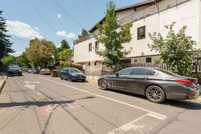 Spațiu comercial, de 424 mp, în Băneasa