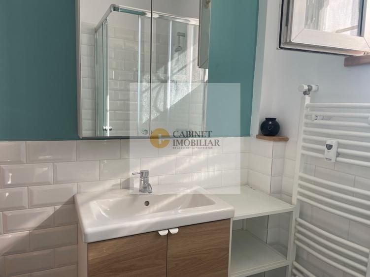 Apartament cu 2 camere nedecomandat, mobilat în Cișmigiu