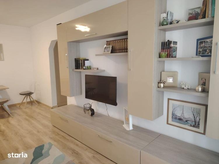 Apartament cu 3 camere + loc de parcare zona Aparatorii Patriei - 1