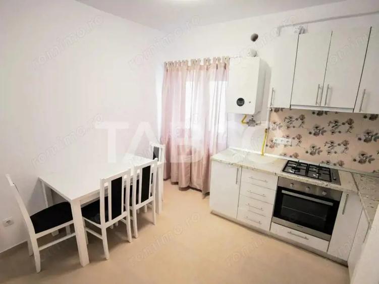 Apartament cu 4 camere decomandat, mobilat în Tineretului
