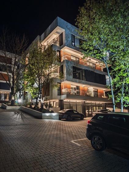 Apartament cu 2 camere decomandat în Rediu