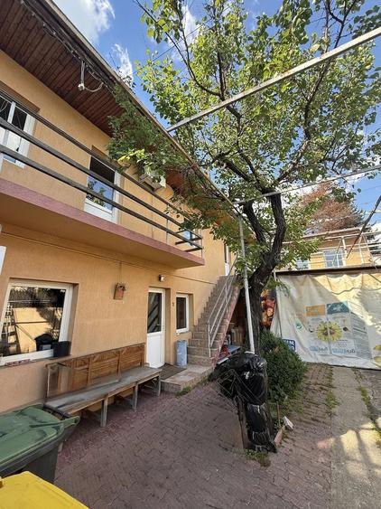 Casă cu 3 camere cu Teren 200 Mp în Eroii Revoluției