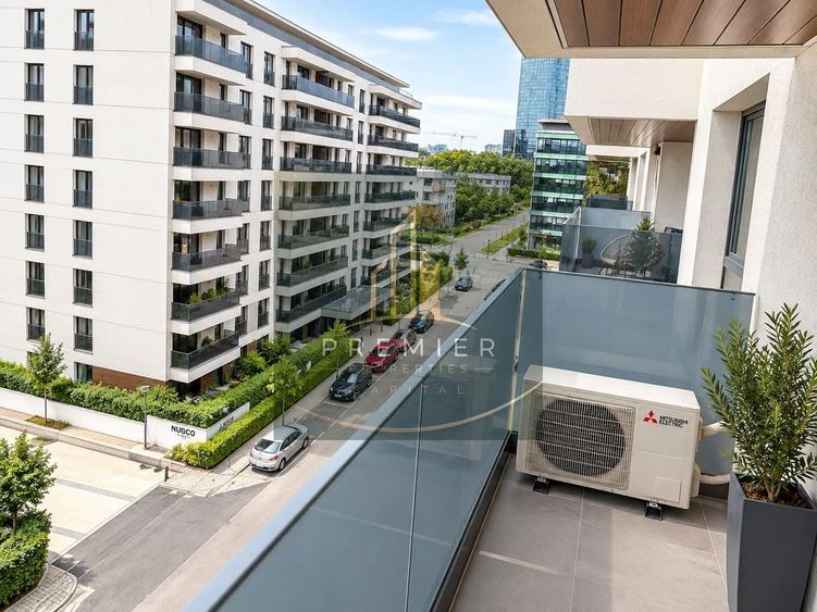 Apartament cu 4 camere decomandat în Aviației