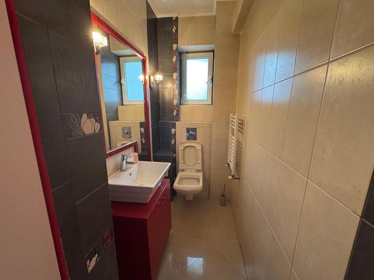 Duplex cu 3 camere cu Canalizare în Cotroceni