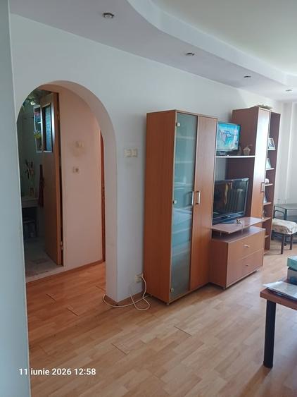 Apartament cu 3 camere semidecomandat în Nicolae Grigorescu
