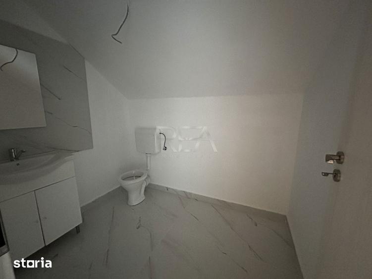 Casă cu 5 camere cu Teren 250 Mp în Central