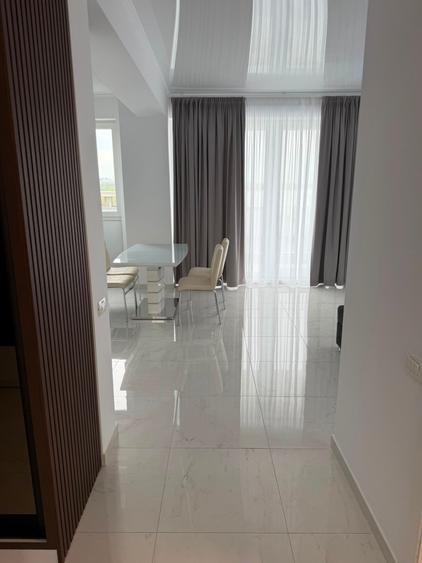 Apartament cu 4 camere decomandat în Sat Vacanță