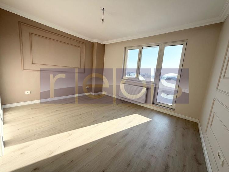 Apartament cu 3 camere decomandat în Colentina