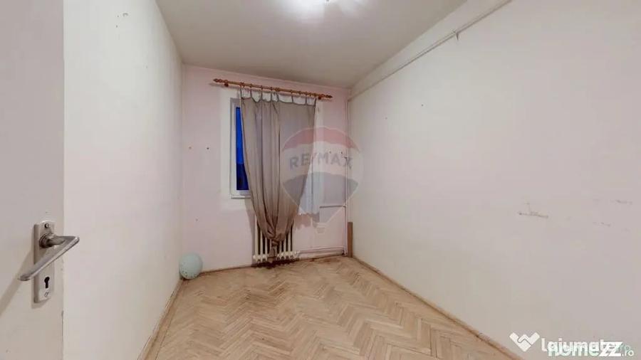 Apartament cu 3 camere semidecomandat în Electroprecizia