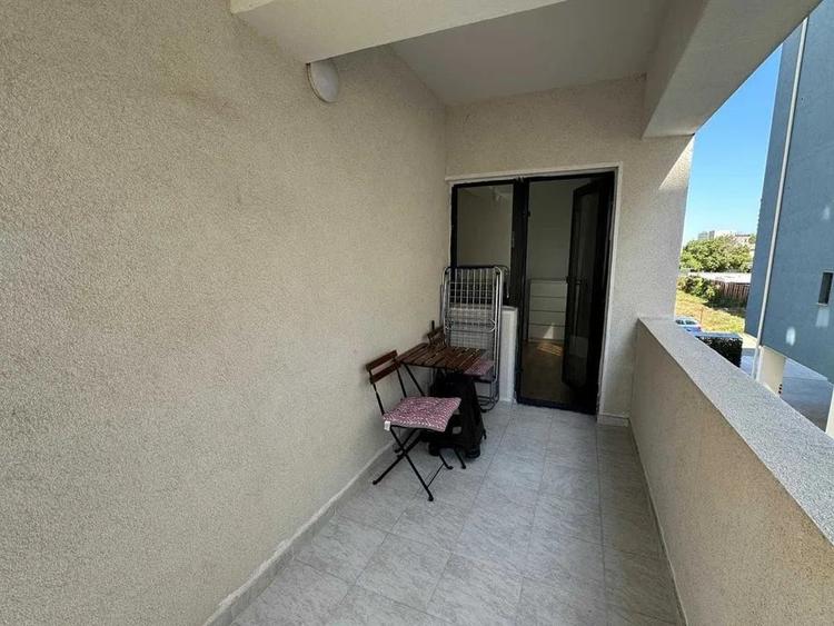 Apartament cu 2 camere decomandat, mobilat în Aurel Vlaicu