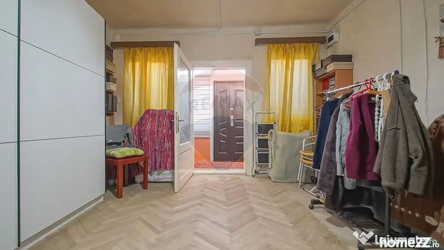 Casă cu 4 camere cu Teren 230 Mp în Carierei