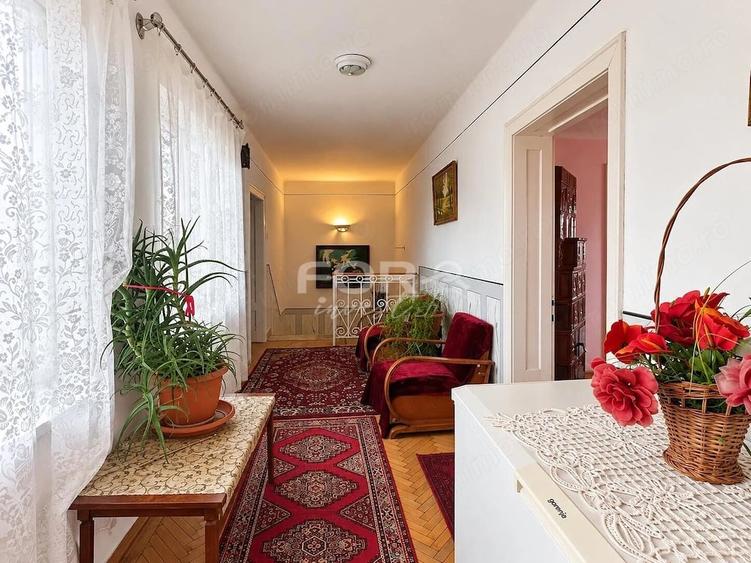 Casă cu Teren 806 Mp în Sântandrei
