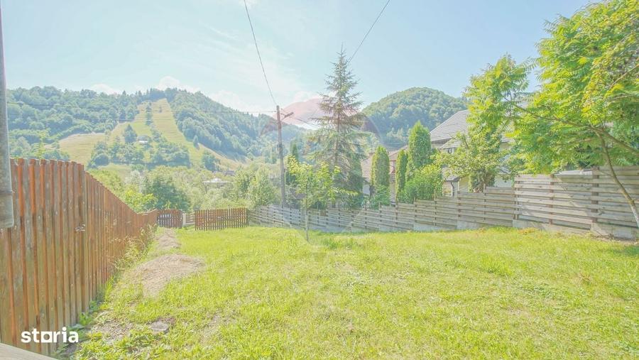 Casă cu 4 camere în Moieciu