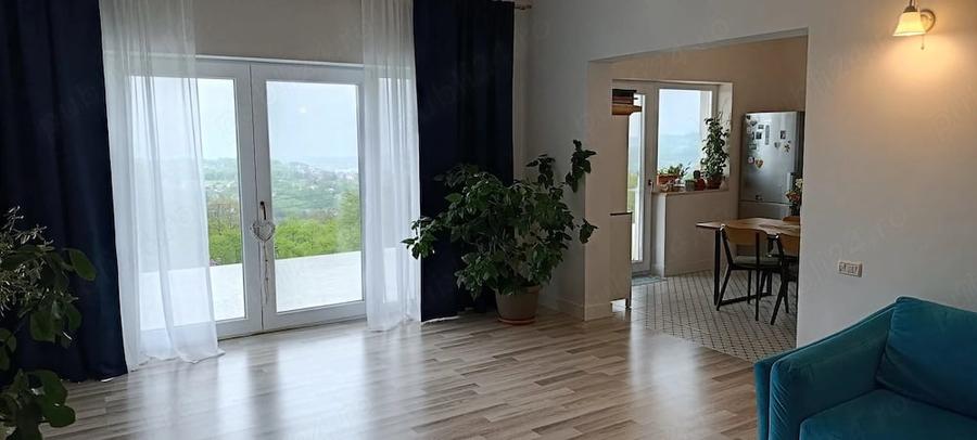 Casă cu Teren 2306 Mp în Predeluț