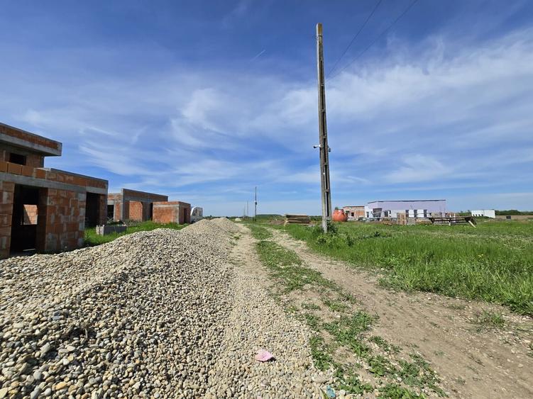 Casă individuală cu 4 camere cu Garaj în Corbeanca