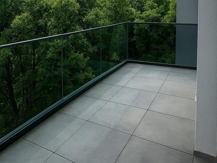 Penthouse cu 4 camere decomandat în Iancu Nicolae
