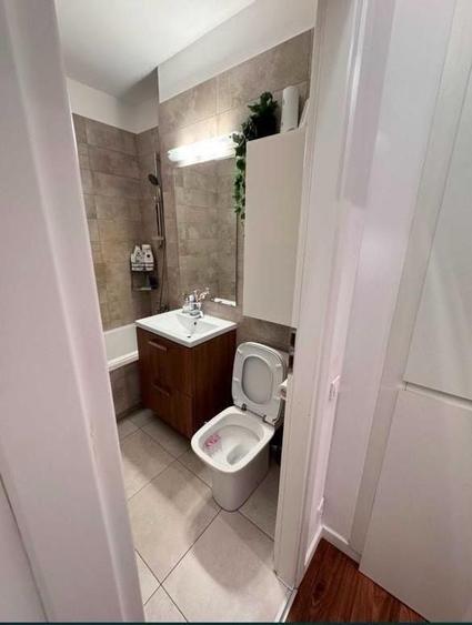 Apartament cu 2 camere semidecomandat în 1 Mai