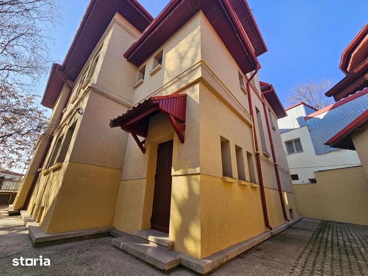 Casă cu Teren 470 Mp în Mihai Bravu