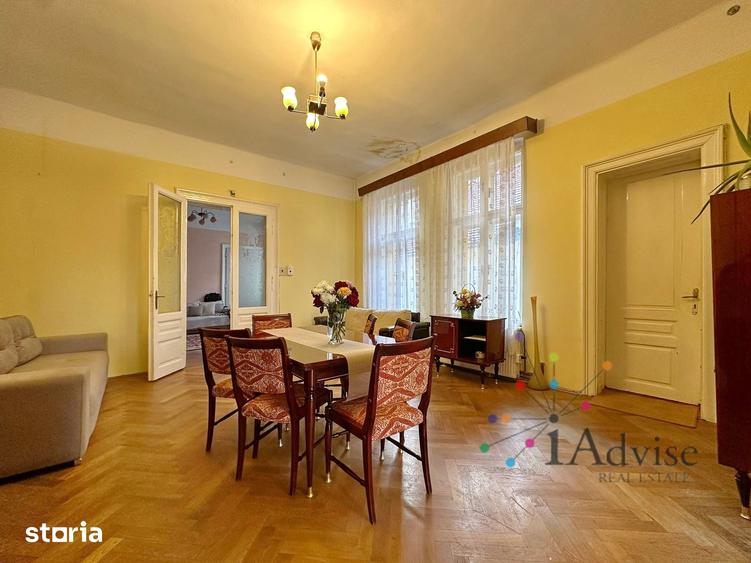 Apartament cu 6 camere în Centrul Istoric