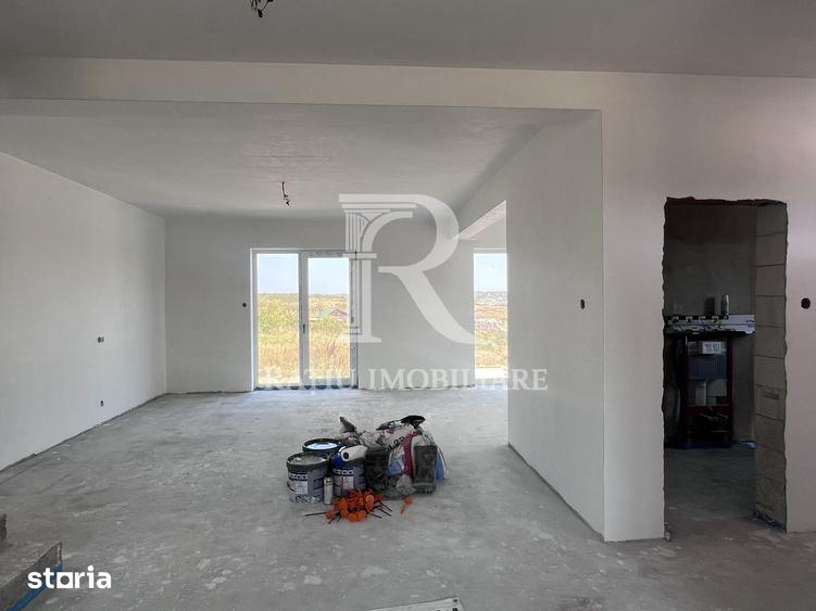 Casă cu 4 camere cu Teren 350 Mp în Iorga