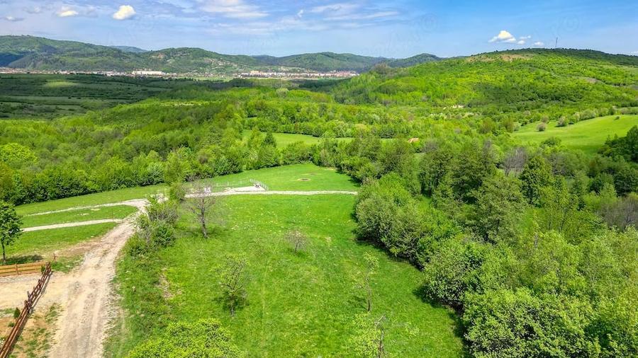 Teren de 500 mp, în Predeluț