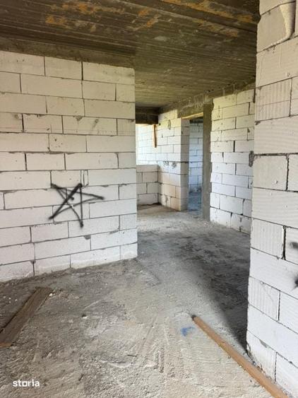 Casă cu 4 camere în Făcăi