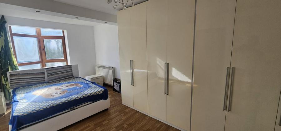 Casă individuală cu 5 camere cu Garaj în Frumoasa