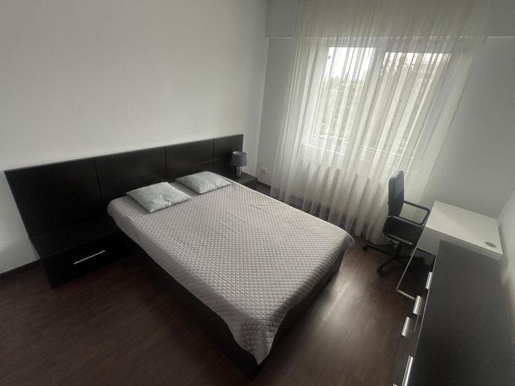 Apartament cu 2 camere în Păcii