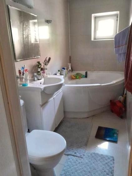 Apartament cu 2 camere decomandat, mobilat în Vitan Mall