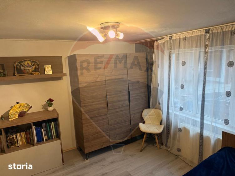 Casă cu 5 camere cu Teren 435 Mp în Cantacuzino