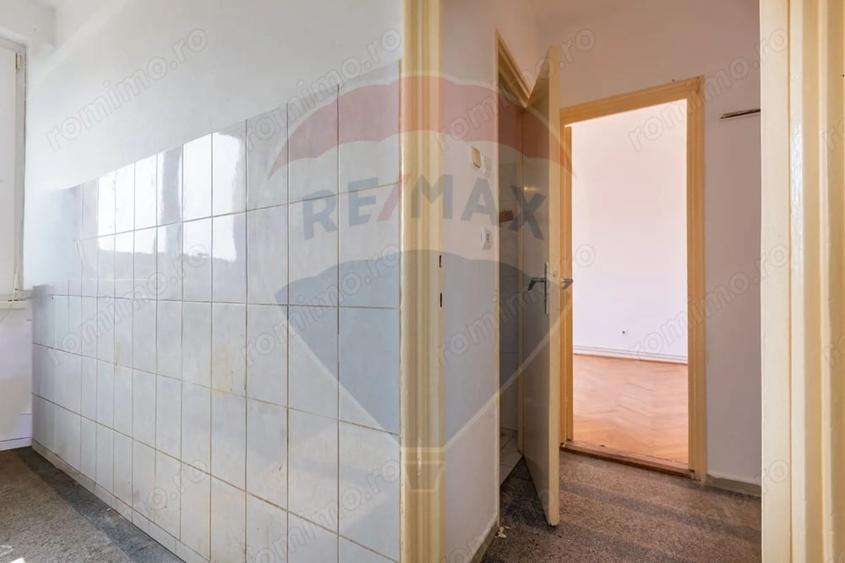 Apartament cu 2 camere decomandat în Central