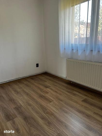 Casă cu 4 camere cu Teren 465 Mp în Fântânele