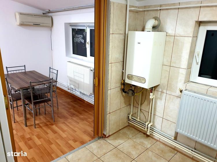 Apartament cu 2 camere în Micro 20