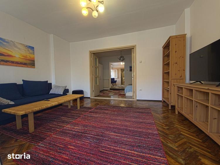 Apartament cu 3 camere semidecomandat în Central